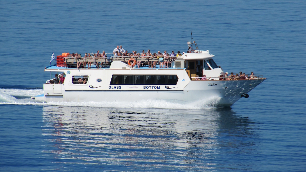 captain vangelis boat trips skala